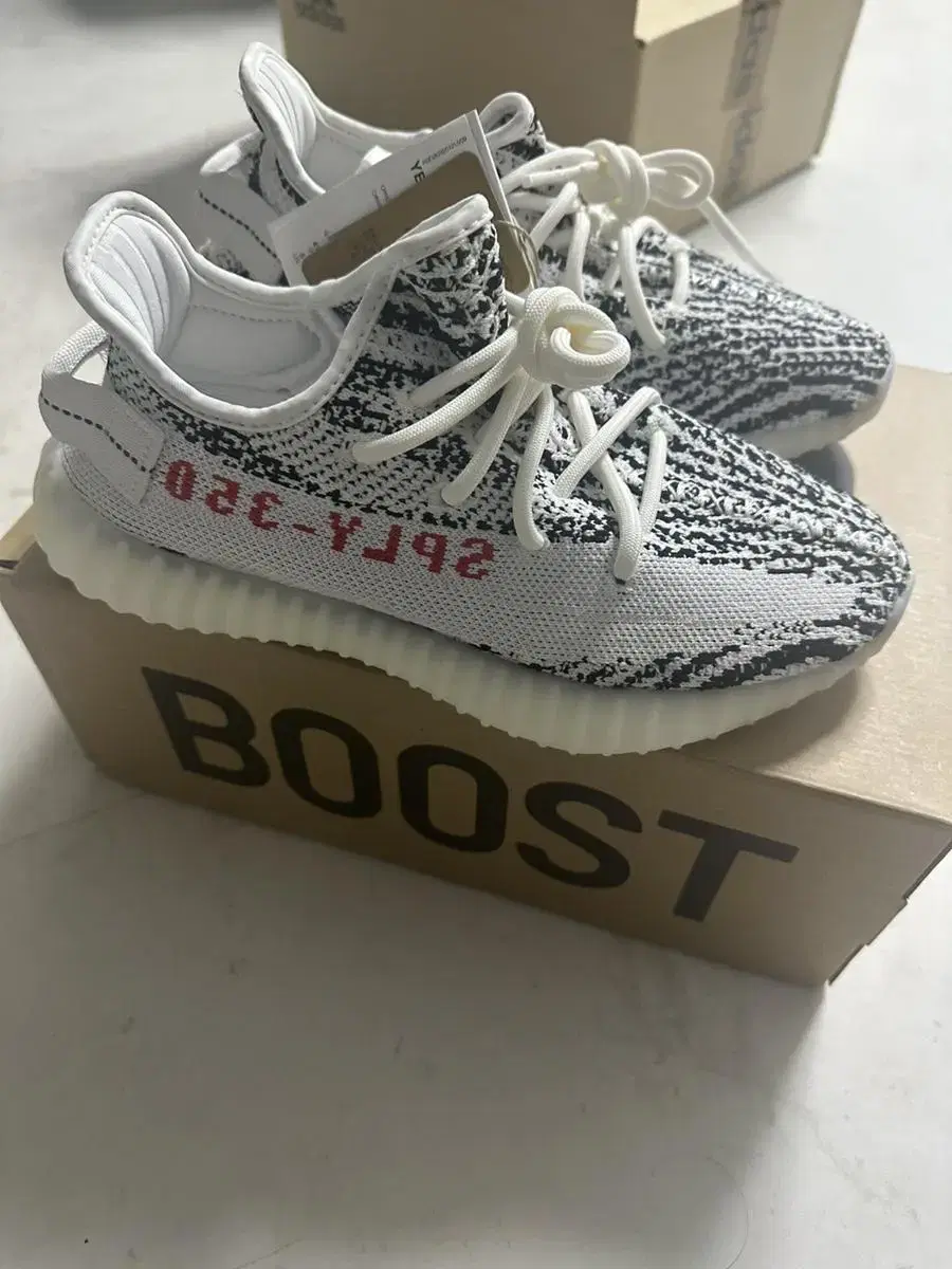 Yeezy d'occasion sales
